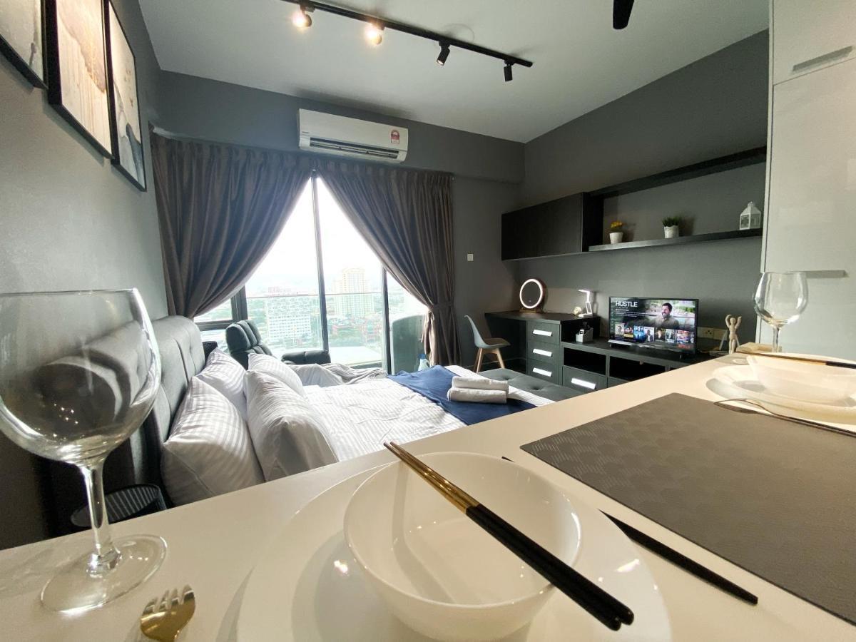 Lily & Loft - The Grand Sofo, Petaling Jaya Lejlighed Eksteriør billede